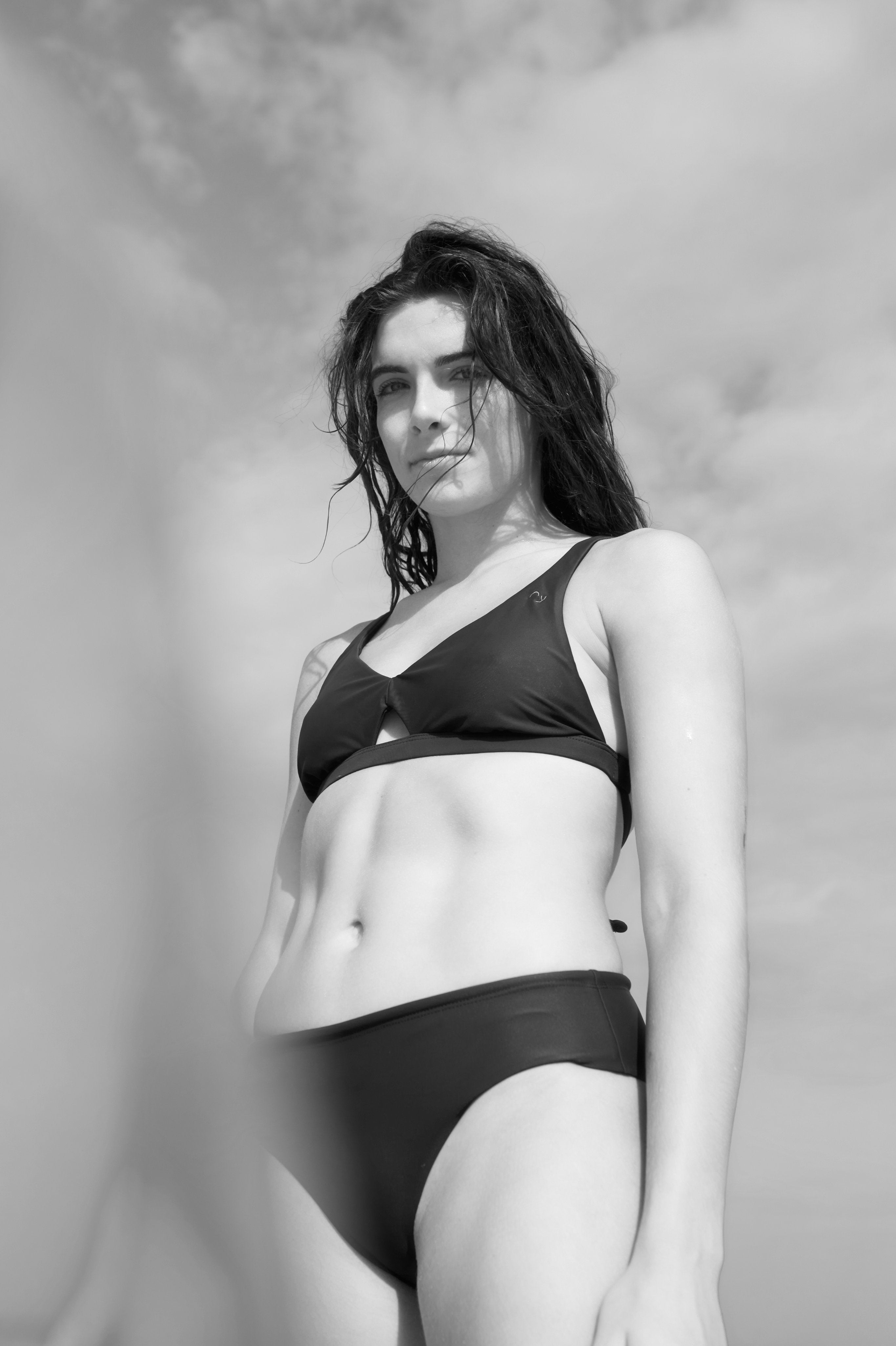 Oy-surf-bikini-signatures-23-Coho-Opah-nacht-blau-1_juliaishac_sw.jpg