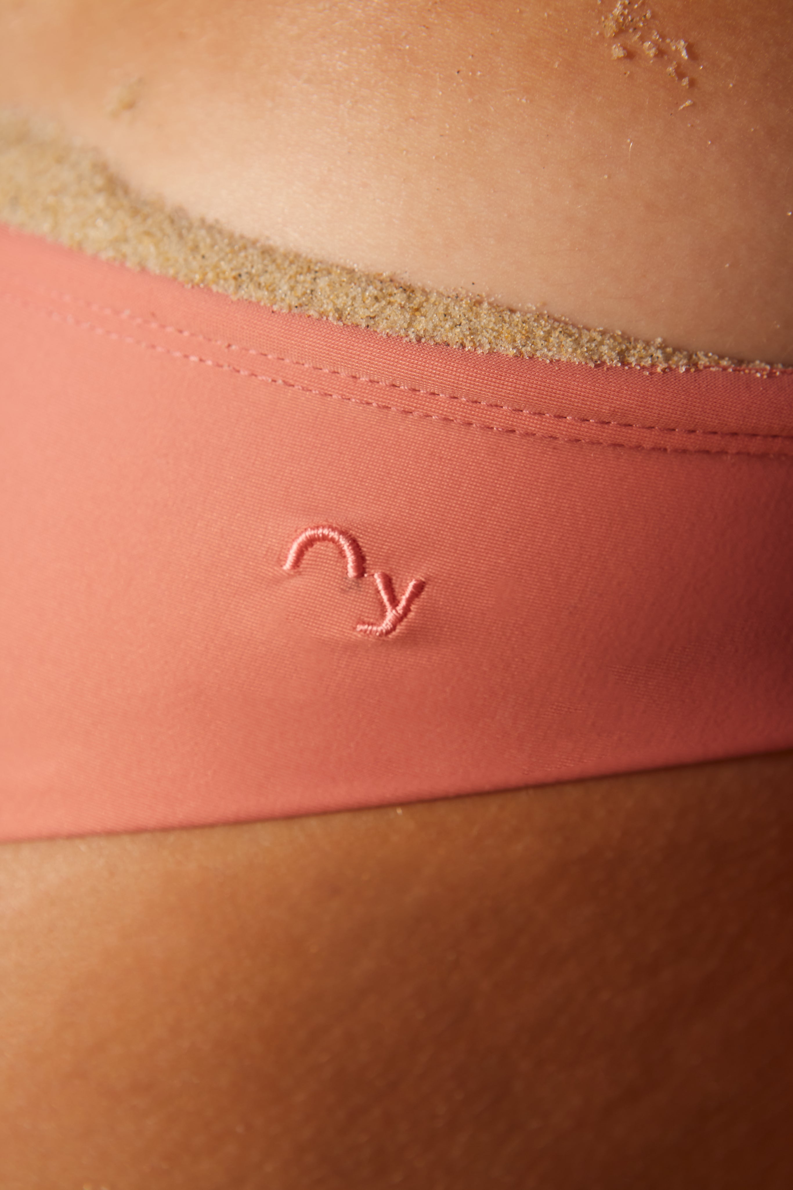 Oy-surf-bikini-signatures-23-Tope-altrosa-1_juliaishac.jpg