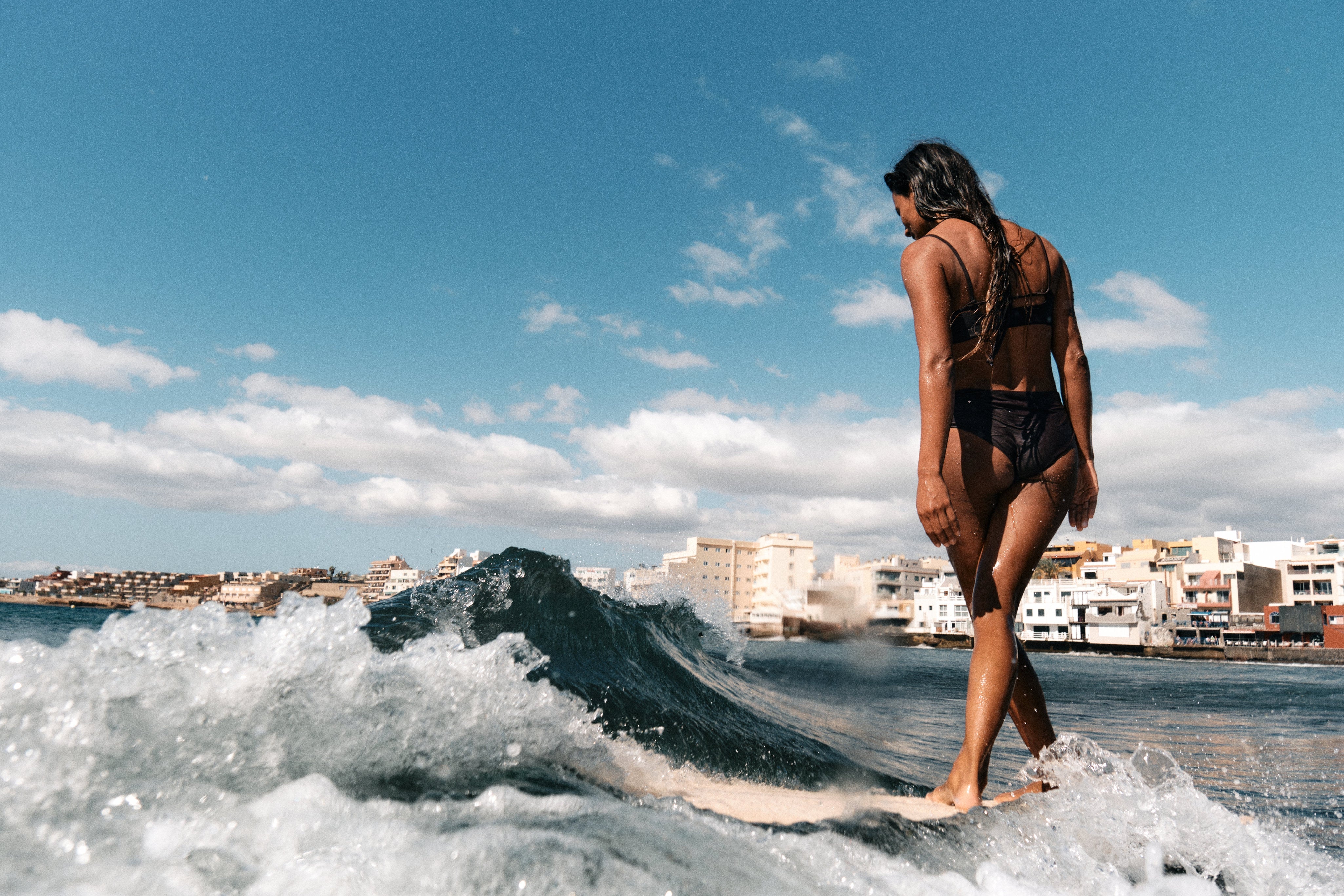 Oy-surf-bikini-signatures-24-Buri-Fugu-eggplantpurple-_sergiovillalbastudio_1205.jpg