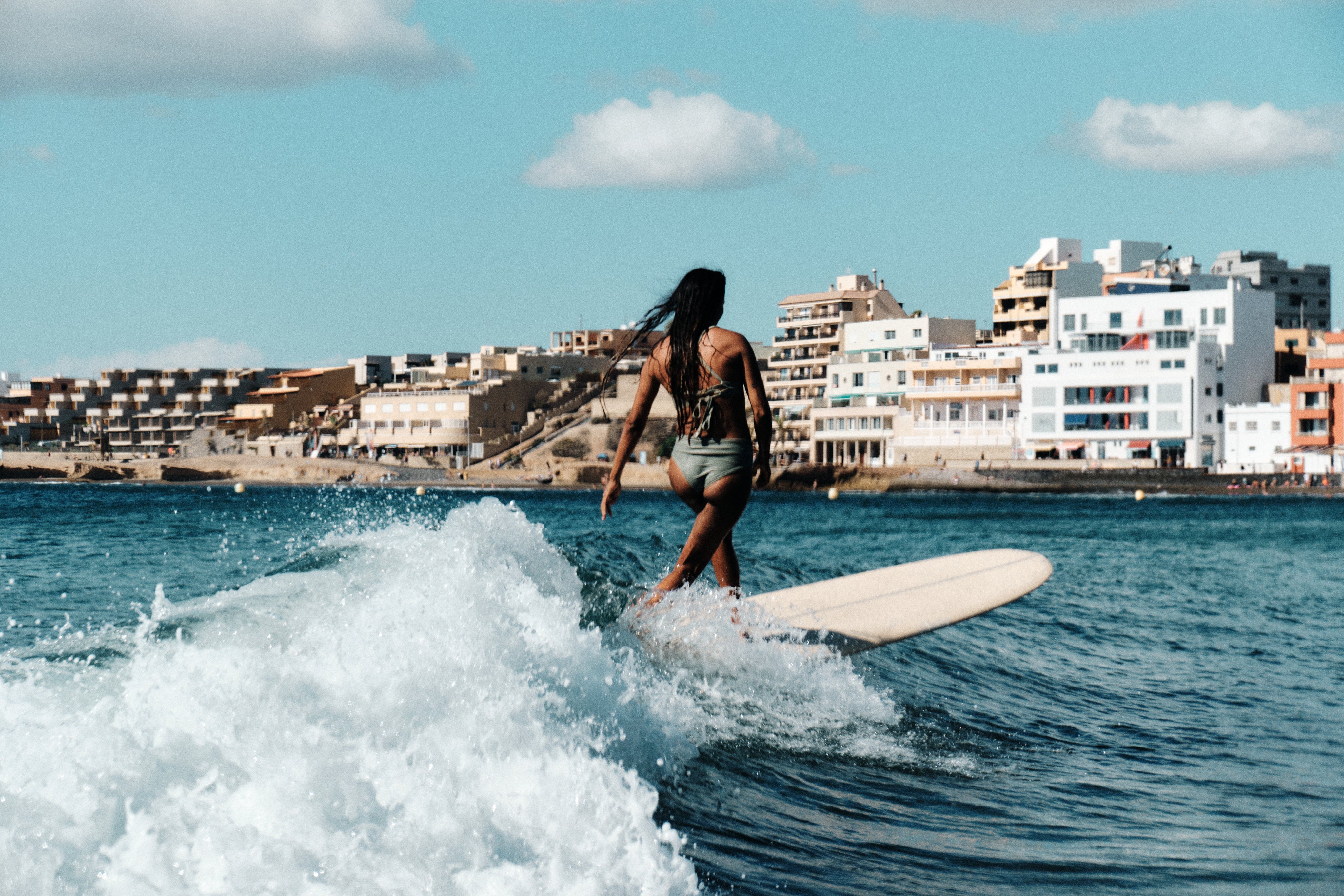Oy-surf-bikini-signatures-24-Goby-Fugu-sagegreen-_sergiovillalbastudio_0946.jpg
