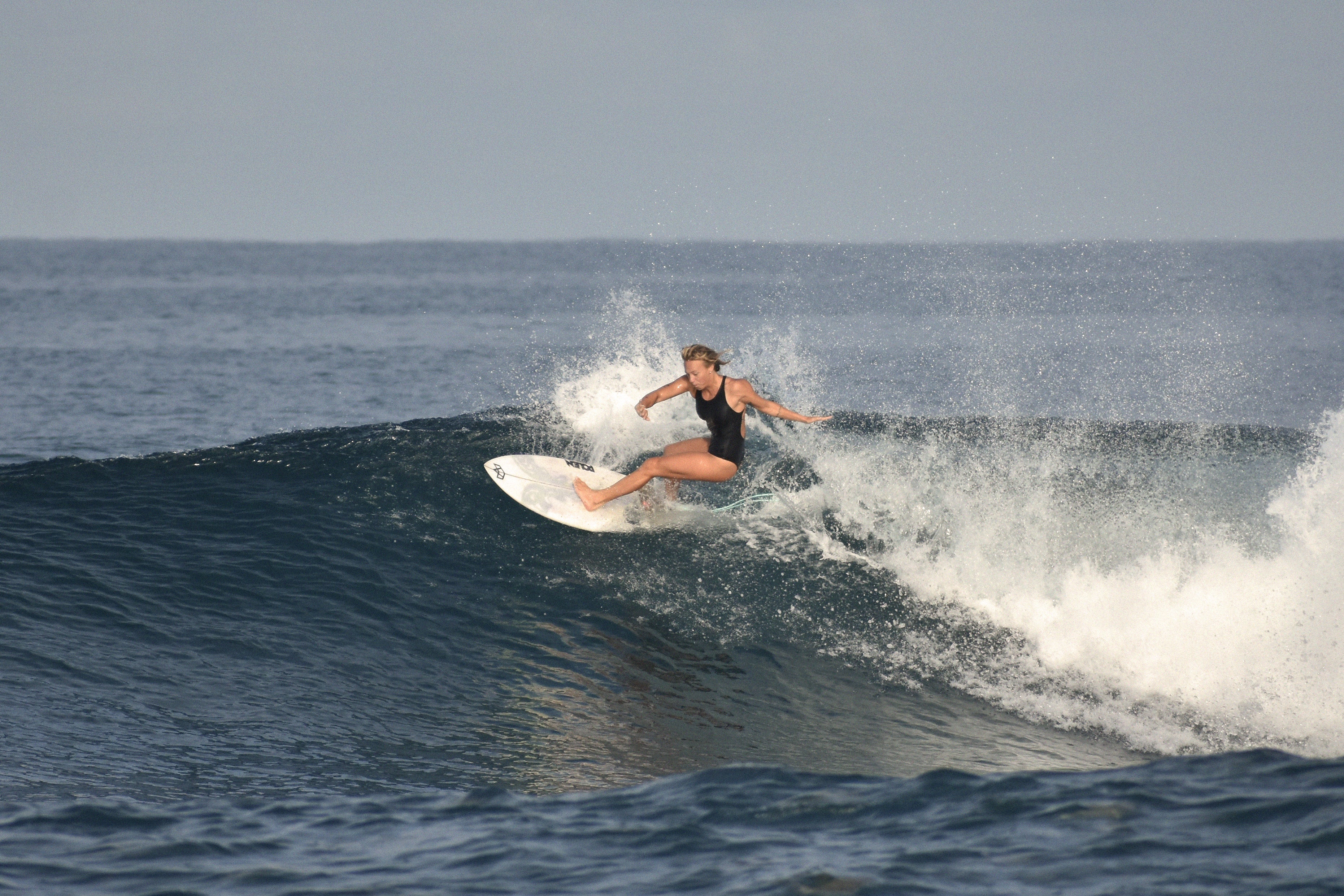 Oy-surf-bikinis-0281-_gypseatoe-2000.jpg