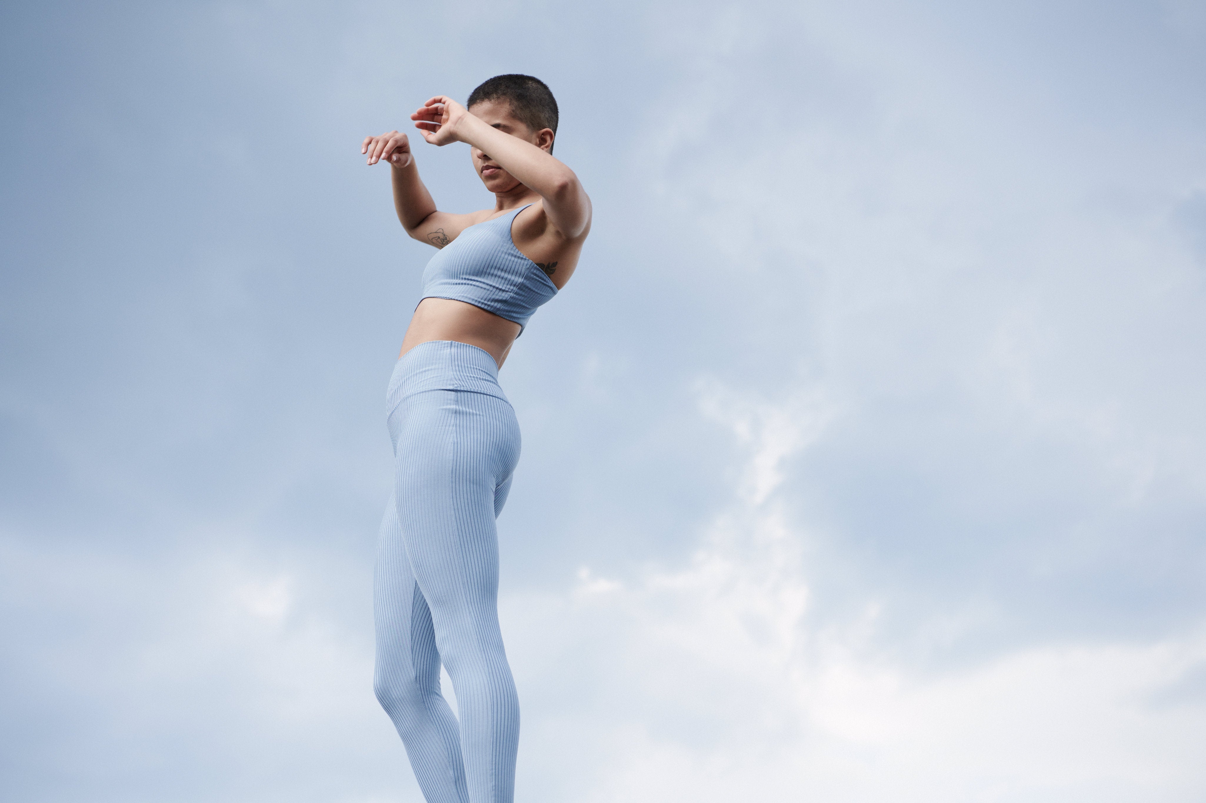 Oy-yoga-Mica-Larimar-blue-rib-Mirjam-Kluka_01_0889.jpg