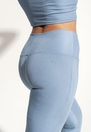 Yoga Leggings „Larimar“ in Blau gerippt 1