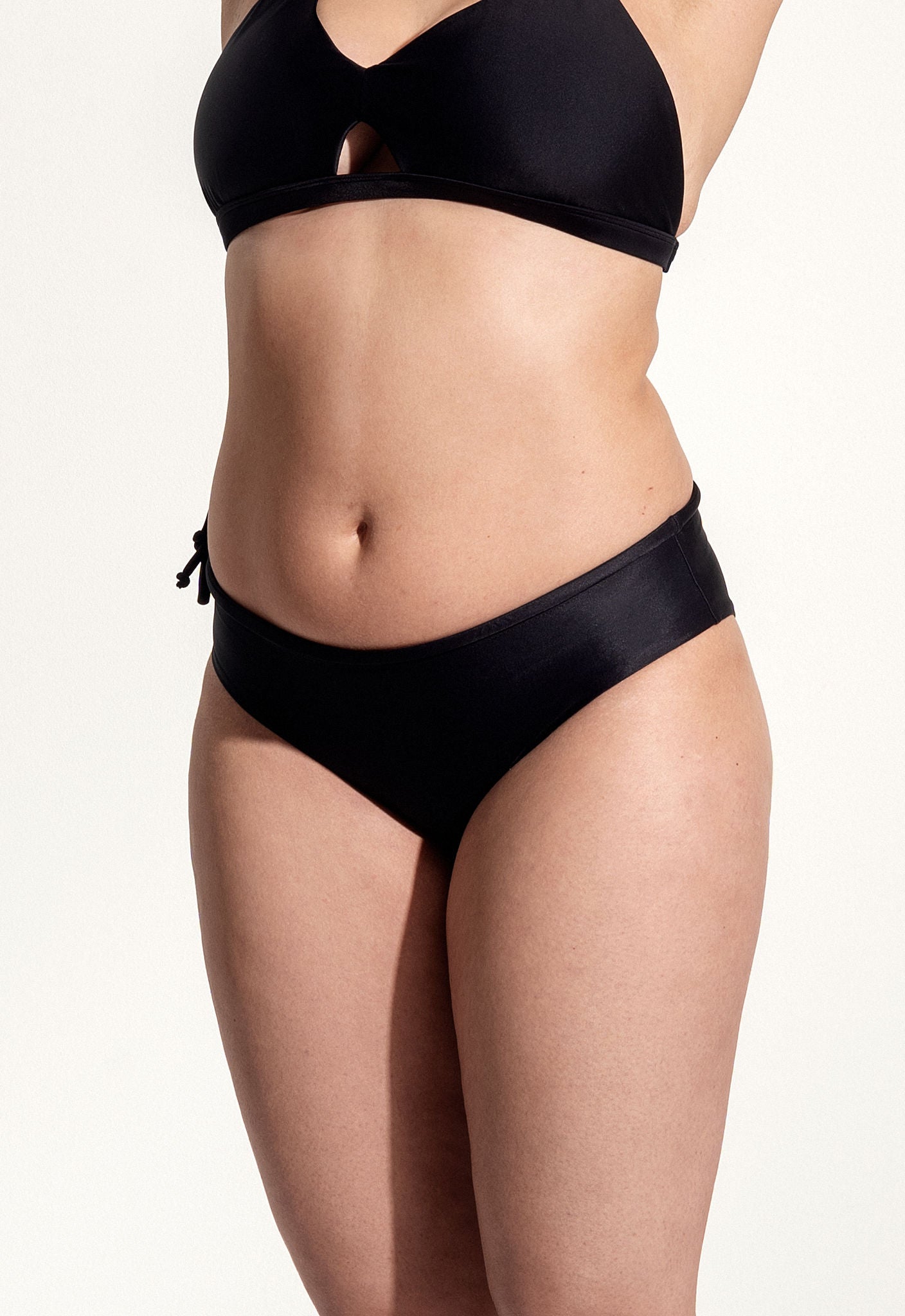 Surf Bikini Hose „Opah“ in Schwarz 3