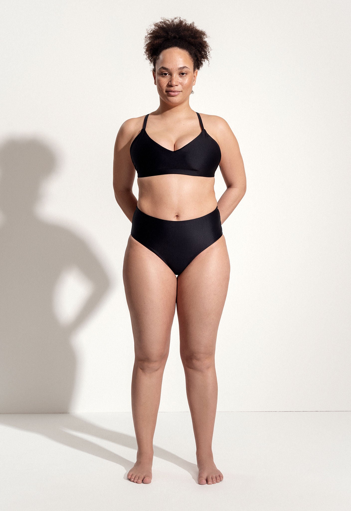 Surf Bikini Oberteil „Dace“ in Schwarz 3