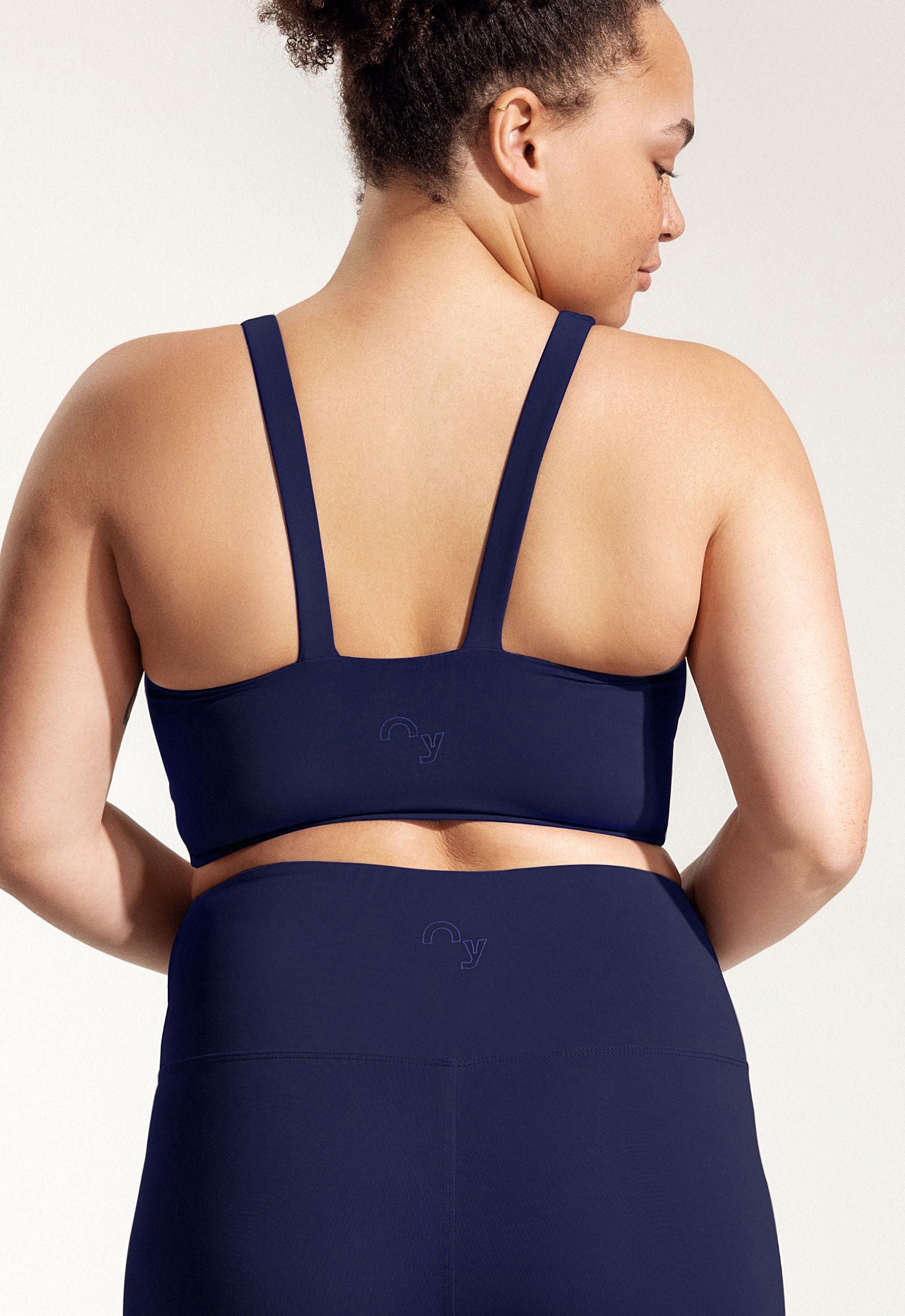 Yoga Oberteil „Mica“ in Dunkelblau 5