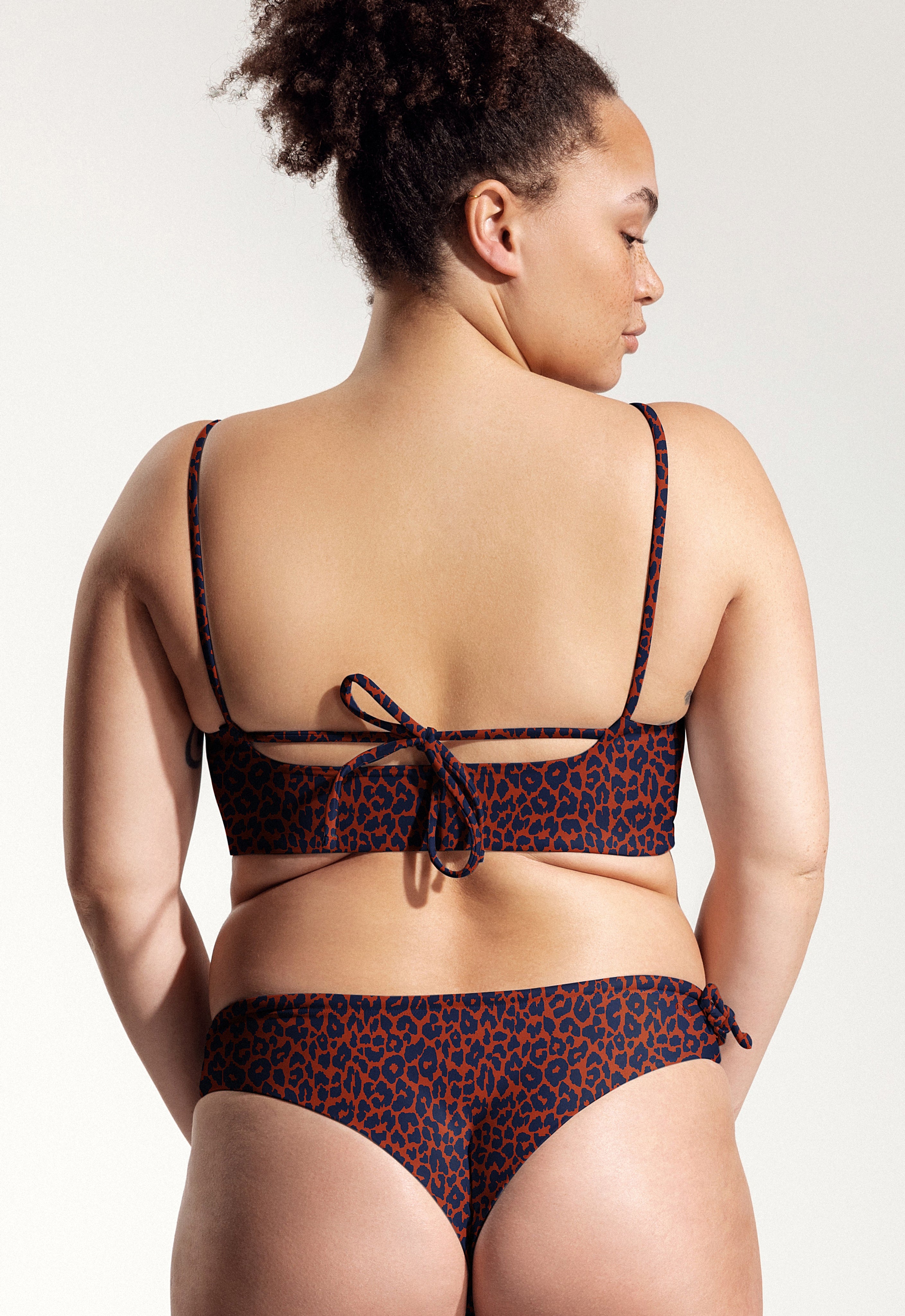 Surf Bikini Oberteil „Buri“ in Cool Cat Print 2