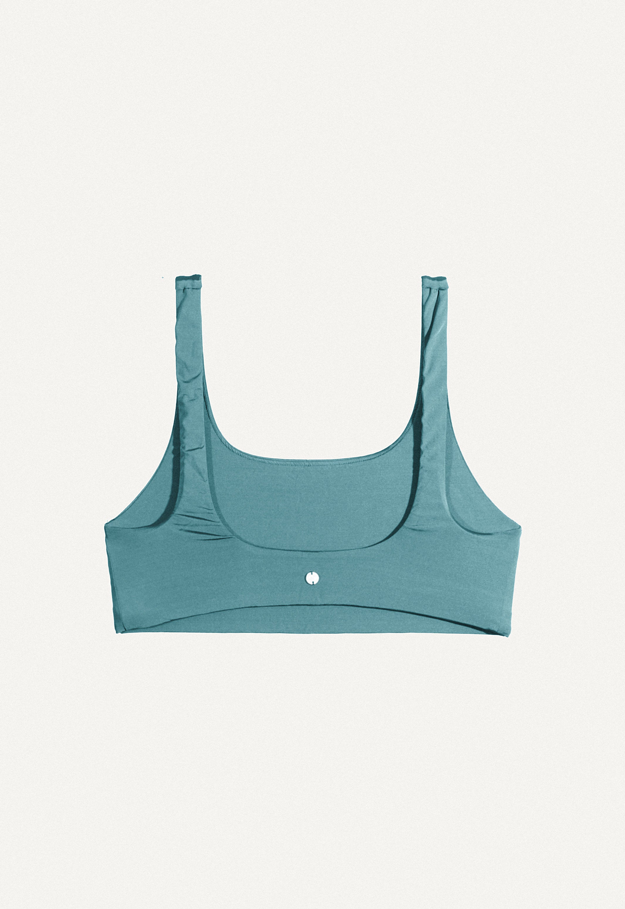 Oy-Aesthetics-Swimwear-25_Vento_ice-blue_back.jpg