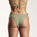 Surf Bikini Hose „Mako“ in Salbeigrün