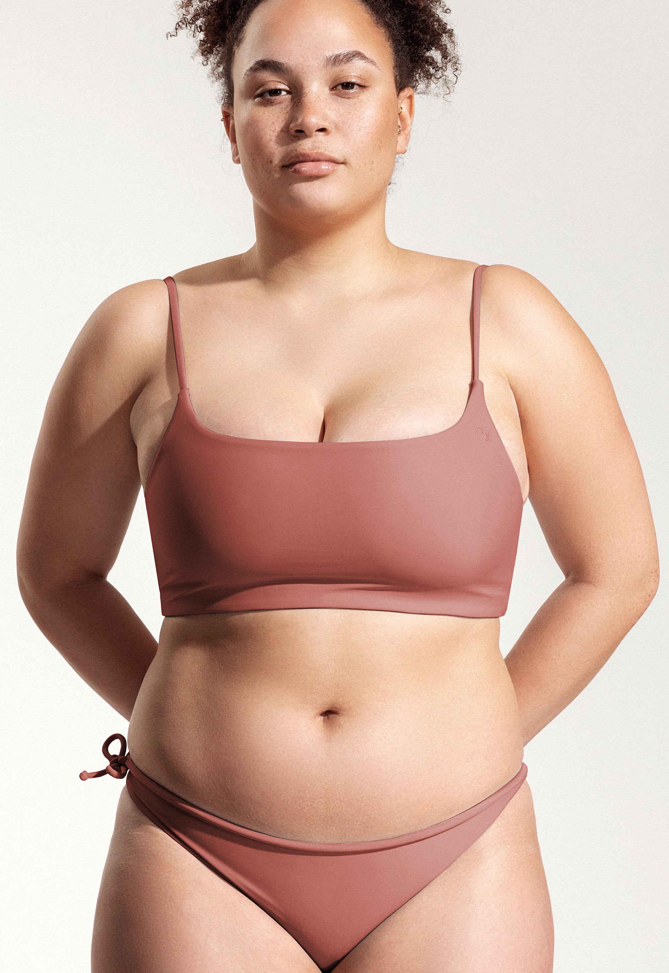 Surf Bikini Top "Buri" in clay red