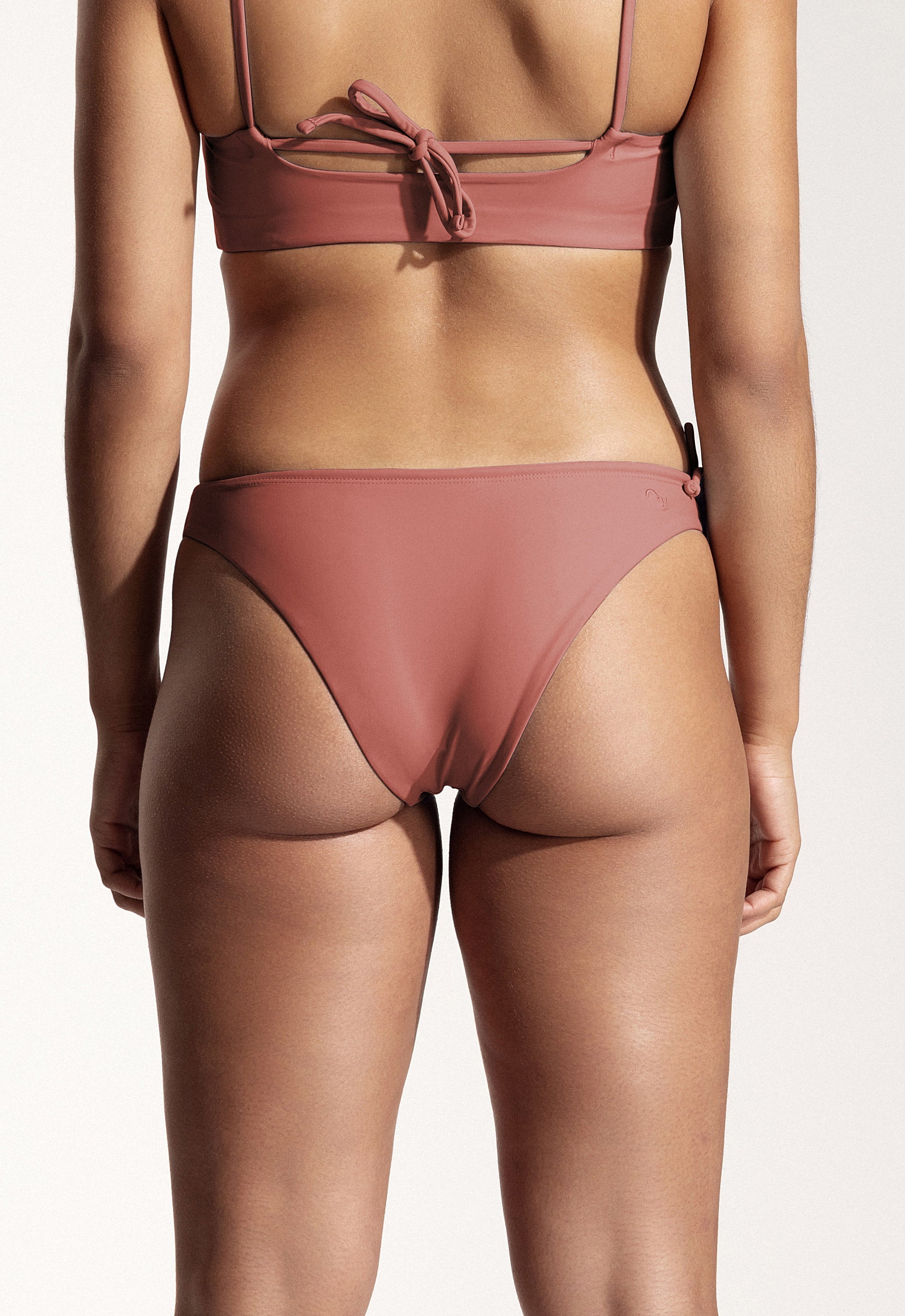 Surf Bikini Bottom "Mako" in clay red