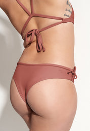 Surf Bikini Hose „Tope“ in Lehmrot