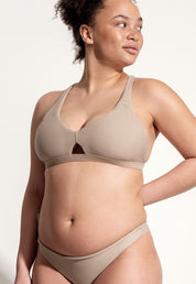 Oy Signatures Surf Bikini Oberteil „Coho“ in blassbraun 3