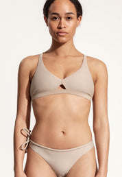 Oy Signatures Surf Bikini Oberteil „Coho“ in blassbraun 5